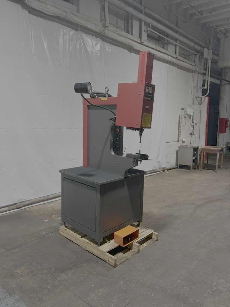 Pre Owned Haeger 618 PLus-H Insertion Machine